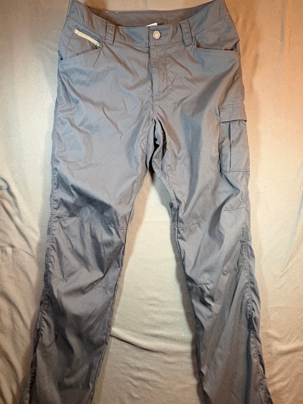 Men’s Columbia Grey Cargo Hiking Pants / Size 32x32